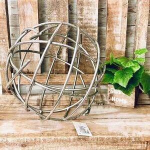 NWT Macy’s Gorgeous Metal Wire Decorative 7”D Table top Ball Decor Centerpiece